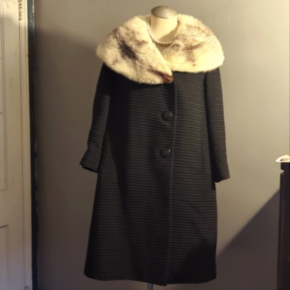 ♥️LIKE NEW RARE GORGEOUS MINK JACQUARD COAT❤️